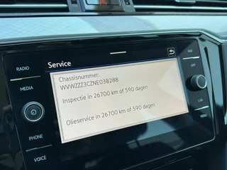Volkswagen Passat Volkswagen Passat 1.5 TSI 150pk Business FULL LED I NAVI + CAMERA I ELEC. KLEP I DEALER O.H. - afbeelding nr 11