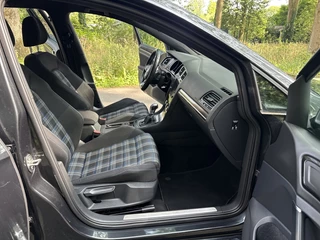 Volkswagen Golf Volkswagen Golf 1.4 TSI GTE - afbeelding nr 47