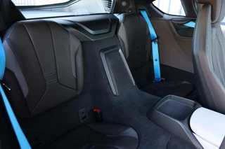 BMW i8 BMW i8 1.5 Hybrid 362PK|NL-auto|Head-up|Harman Kardon|Leder - afbeelding nr 15