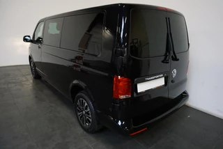 Volkswagen Transporter Volkswagen Transporter 2.0 TDI L2H1 28 Dubbele Cabine Highline Airco | Cruise Control adaptief | PDCVA | 17