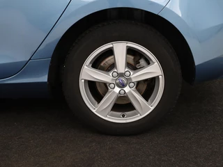 Volvo V40 Volvo V40 2.0 T2 Momentum | Navigatie | Parkeerhulp |  Climate control | Bluetooth | Cruise control - afbeelding nr 21