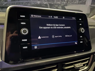 Volkswagen T-Roc Volkswagen T-ROC 1.5 TSI Style *LED*Virtual*DAB+*PDC V&A*Trekhaak*NAVI*AppConnect* - afbeelding nr 20