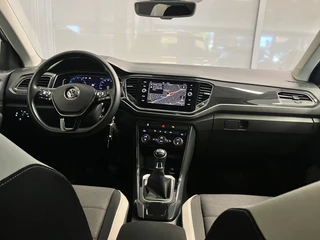 Volkswagen T-Roc Volkswagen T-Roc Sport 1.5TSi | Navigatie | LED | Climate control | ACC | - afbeelding nr 6