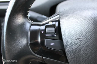 Peugeot 308 Peugeot 308 SW 1.2 PureTech Blue Lease Premium 130 PK, Pano, Stoel verwarming, Pdc voor/achter + camera, Leder, App connect, Cruise, Donkerglas, Massage stoelen. - afbeelding nr 27