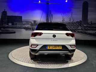 Volkswagen T-Roc Volkswagen T-ROC 1.5 TSI Style *LED*Virtual*DAB+*PDC V&A*Trekhaak*NAVI*AppConnect* - afbeelding nr 11