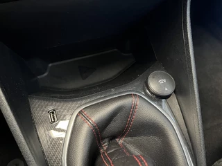 Ford Fiesta Ford Fiesta 1.0 EcoBoost ST-Line | Navi | Cruise Control | Winter-pack - afbeelding nr 30