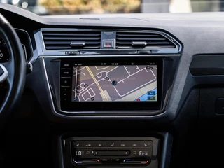 Volkswagen Tiguan Volkswagen Tiguan 1.4 TSI eHybrid R-Line|PANO|ACC|TREKHAAK - afbeelding nr 24