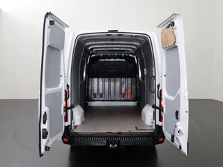 Opel Movano Opel Movano 2.3Turbo 135PK L2H2 | 2xSchuifdeur | 2500Kg Trekhaak | Navigatie | Camera | 3-Persoons | Airco | Betimmering - afbeelding nr 4