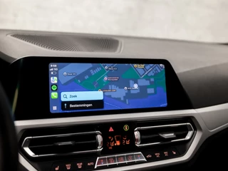 BMW 3 Serie 293Pk Automaat (APPLE CARPLAY, M STUUR, 1e EIGENAAR, GROOT NAVI, STOELVERWARMING, LEDEREN SPORTSTOELEN, CAMERA, ZWART HEMEL, GETINT GLAS, HIFI, LANE ASSIST, NIEUWE APK, NIEUWSTAAT) - afbeelding nr 26