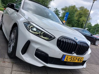 BMW 1 Serie BMW 1 Serie 116i Automaat Business Edition M-Sport | Navi | Apple Carplay+Android Auto | Clima | Cruise | Led Koplampen | Panorama Schuifdak | Pdc V+A+Camera | Licht+Regensensor | Privacy Glass | 17''lm - afbeelding nr 46