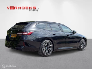 BMW 5 Serie BMW 5 serie 530e Touring M-Sport / Leer /Pano /Head-up /TH - afbeelding nr 4