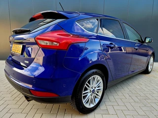 Ford Focus Ford Focus 1.5 Titanium STOELVERWARMING | NAVI | AUTOMAAT - afbeelding nr 2