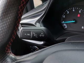 Ford Fiesta Ford Fiesta 1.0 EcoBoost 101pk ST-Line 5-Deurs | Navi | Apple Carplay + Android Auto | Clima | Cruise | Keyless Start | Pdc | Stoelverwarming | Rijstrook+Lichtsensor | Privacy Glass | 17''lm - afbeelding nr 21