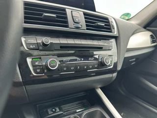 BMW 1 Serie BMW 1-serie 118i Excecutive Panorama Navi Cruise Climate Stoelverwarming - afbeelding nr 13