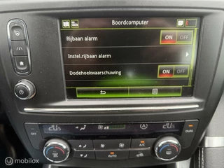 Renault Kadjar Renault Kadjar 1.2 TCe Intens 2017 / Camera / Keyless / DAB+ / Half-Leer / 1e eigenaar NAP - afbeelding nr 18