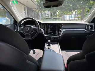 Volvo V60 Volvo V60 2.0 B3 Autom. Advantage + Camera + Nav + D -glas + 18 inch Lmv - 2021 - afbeelding nr 11