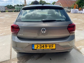 Volkswagen Polo Volkswagen Polo 1.0 TSI DSG Comfortline Navigatie / Carplay / Stoelverwarming - afbeelding nr 4