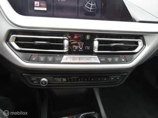 BMW 1 Serie BMW 1-serie 118i High Executive | Trekhaak - afbeelding nr 14