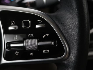 Mercedes-Benz GLC Mercedes-Benz GLC-klasse 200 Business Solution Limited | Panoramadak |  Leder | Stoelverwarming | Adaptive cruise | Trekhaak | Camera | Carplay - afbeelding nr 18