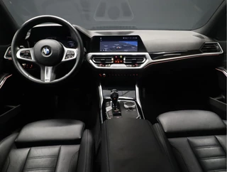 BMW 3 Serie [APPLE CARPLAY, DIGITAL DASH, CAMERA + PDC, VOL LEDER, ELEK ACHTERKLEP, M-STUUR, CLIMATE CONTROL, NAVIGATIE, NIEUWTSTAAT] - afbeelding nr 4