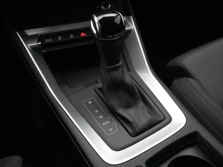 Audi Q3 Audi Q3 35 TFSI 150pk advanced edition Navigatie Side Assist Stoelverwarming Sportstoelen 108 - afbeelding nr 30