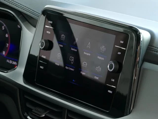 Volkswagen T-Roc Volkswagen T-Roc 1.5 TSI 150PK CARPLAY NAVI STOEL VERW. LED VIR.COCKPIT 03/2024 