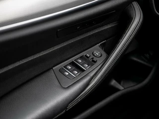 BMW 5 Serie BMW 5-serie Touring 520d 191PK M-Sport Panorama Leder Led Sportstoelen Origineel NL - afbeelding nr 25