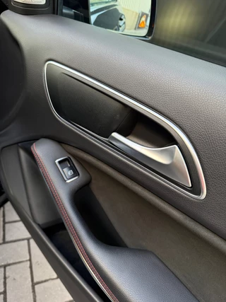 Mercedes-Benz A-Klasse Mercedes-Benz A-klasse AMG 45 4MATIC|Pano|Schaalstoelen|H&K - afbeelding nr 40