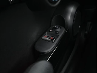 MINI Electric (INCL-BTW) Aut. *PANO | FULL-LEATHER | HEAD-UP | FULL-LED | HARMAN/KARDON-SOUND | KEYLESS | CAMERA | SPORT-SEATS | NAVI-FULLMAP | HEATED-SEATS | AMBIENT-LIGHT | DAB | DIGI-COCKPIT | 17
