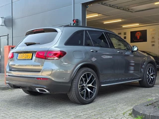 Mercedes-Benz GLC Mercedes-Benz GLC-klasse 300e 4MATIC Premium Plus / LUCHTVERING / PANORAMADAK / ALARMKLASSE 5 / TREKHAAK ELEKTRISCH / AMG-LINE ! - afbeelding nr 7