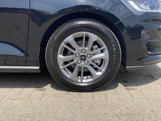 Ford Focus Ford Focus 1.0 EcoBoost Hybrid Titanium 125pk | Winterpack | Parking Pack | SYNC 4 Navigatie | 16 inch Licht metalen velgen - afbeelding nr 3