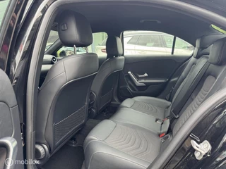 Mercedes-Benz A-Klasse Mercedes A-klasse 180 Luxury Line / Navigatie / Camera / Etc - afbeelding nr 21