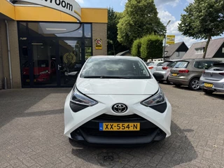 Toyota Aygo Toyota Aygo 1.0 VVT-i X 5drs - afbeelding nr 2
