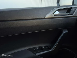 Volkswagen Polo VOLKSWAGEN POLO 1.0 TSI COMFORTLINE/ADAPTIVE CRUISE/15''LMV/CARPLAY - afbeelding nr 35