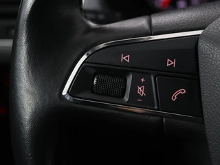 SEAT Leon SEAT Leon 1.4 TSI Style | Carplay | Full LED |  Climate control | Navigatie | Parkeerhulp | Cruise control | Bluetooth - afbeelding nr 14