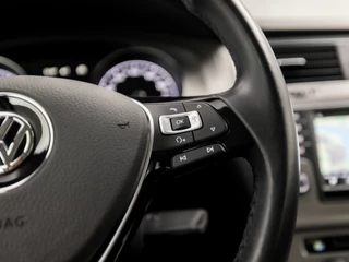 Volkswagen Golf Volkswagen Golf 1.0 TSI Sportline (NAVIGATIE, CLIMATE, CAMERA, SPORTSTOELEN, LM VELGEN, PARKEERSENSOREN, CRUISE, NIEUWE APK, NIEUWSTAAT) - afbeelding nr 19