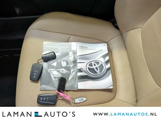Toyota RAV4 Toyota RAV4 2.5 Hybrid 218pk Executive Premium | Panoramadak Leder JBL CarPlay ECC 18
