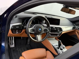 BMW 5 Serie BMW 5-serie Touring 520i 184pk High Executive M-Sport | Panoramadak | Cognac leder | Harman/Kardon | Trekhaak - afbeelding nr 16