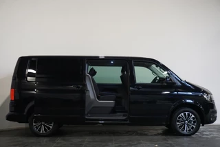 Volkswagen Transporter Volkswagen Transporter 2.0 TDI L2H1 28 Dubbele Cabine Highline Airco | Cruise Control adaptief | PDCVA | 17