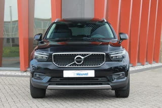 Volvo XC40 Volvo XC40 T3 Momentum Business | Parkeercamera | Stoelverwarming | Trekhaak | Pilot Assist | Keyless - afbeelding nr 2