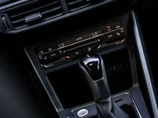Volkswagen Taigo Volkswagen Taigo 1.5 TSI R-Line|PANO|ACC|18'|VIRTUAL|CARPLAY - afbeelding nr 24