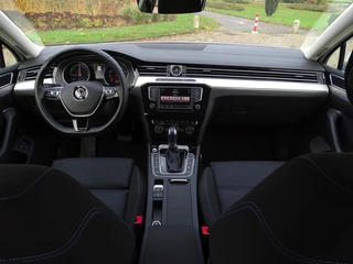 Volkswagen Passat Volkswagen Passat Variant TSI GTE 218PK / DSG automaat / Highline / LED - afbeelding nr 11