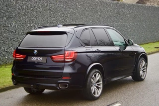 BMW X5 BMW X5 40d M Pakket | Grijs Kenteken - Comfort Stoel  - Pano - afbeelding nr 5