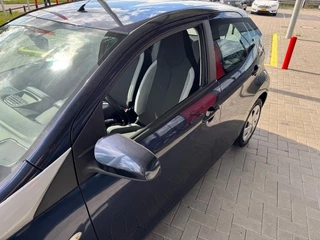 Toyota Aygo Toyota Aygo 1.0 VVT-i X-PLAY AIRCO/CAMERA - afbeelding nr 25