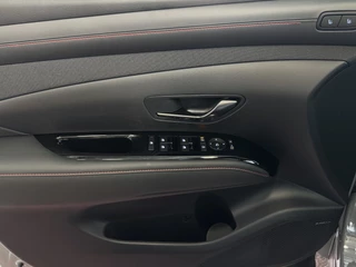 Hyundai Tucson Hyundai Tucson NIEUWE AUTO 1.6 T-GDI PHEV 252PK 4WD N-LINE SKY PANO. 360.CAMERA ELEK.KLEP ELEK.STOEL/GEHEUG.VERWARMD SUBWFR 19''LMV ZWARTE HEMEL HEADUP STOELKOELING STUURVERW. PLUG IN HYBRIDE - 5 JAAR GARANTIE 4X4 - afbeelding nr 23