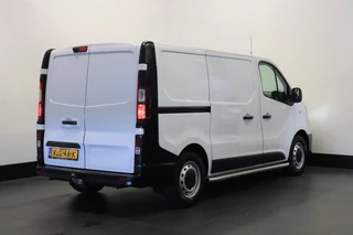 Renault Trafic - A/C Climate - Cruise - Navi - Trekhaak - €13.950,- Excl. - afbeelding nr 2