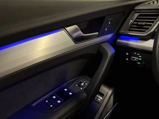 Audi Q5 Audi Q5 55 TFSI e quattro Competition 367PK S-Line PANO/LUCHTVERING/TREKHAAK/360CAMERA/MASSAGE/KEYLESS/MATRIX/VIRTUAL/CARPLAY/SFEER/19