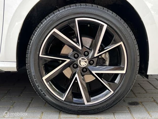 Škoda Kamiq Skoda Kamiq 1.5 TSI ACT Monte Carlo|virtual|ACC|pano|trekhaak - afbeelding nr 11