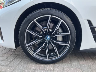 BMW i4 BMW i4 eDrive40 High Executive M-Sport 84 kWh Pano Leder Hud Adap.Cruise Compleet! - afbeelding nr 19