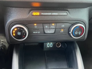 Ford Focus Ford Focus 1.0 EcoBoost Hybrid Trend Edition NAVI CARPLAY/CAMERA - afbeelding nr 13